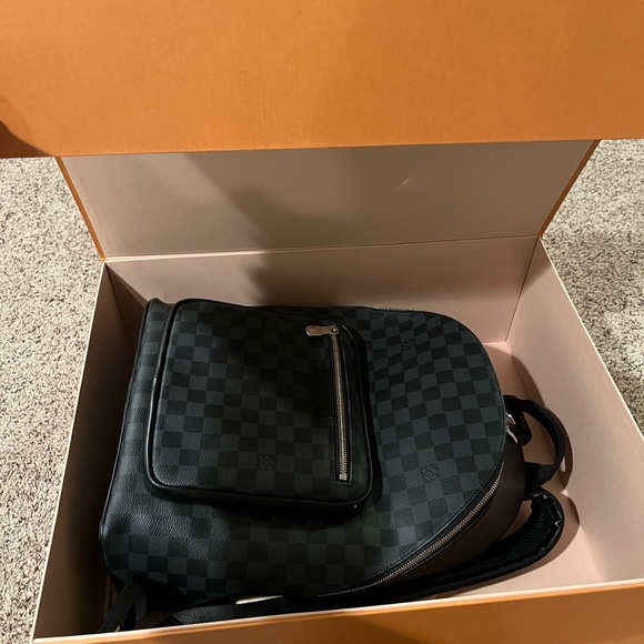 Louis Vuitton Damier Graphite Josh Backpack - Picture 5 of 11